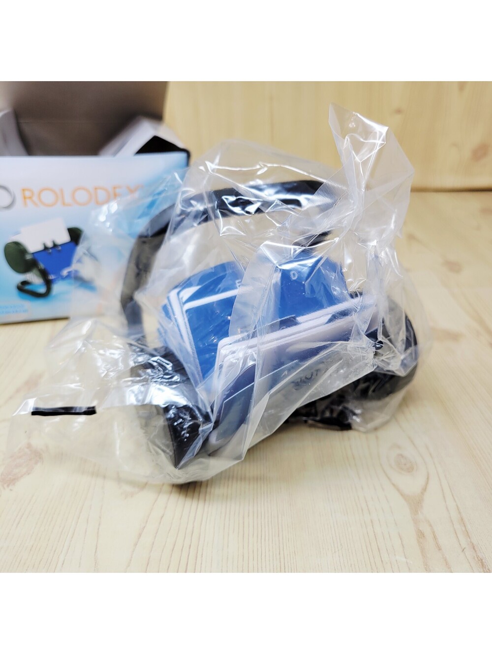 Rolodex Open Rotary Card File Holds 250 1 3/4 x 3 1/4 Cards Black NEW OPEN BOX